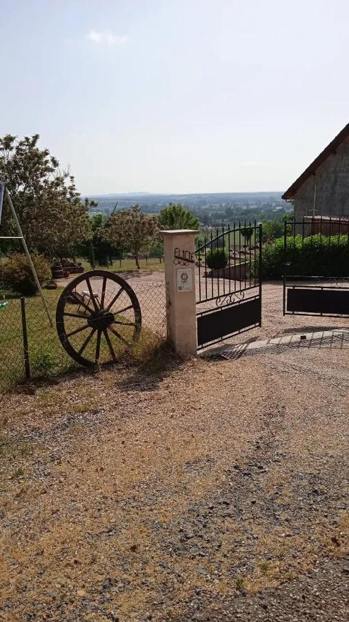 La Roulotte D'Elicie Proche Du Parc Le Pal Daire Saint-Agnan  Oda fotoğraf