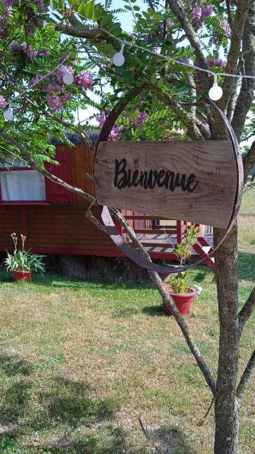La Roulotte D'Elicie Proche Du Parc Le Pal Daire Saint-Agnan  Dış mekan fotoğraf